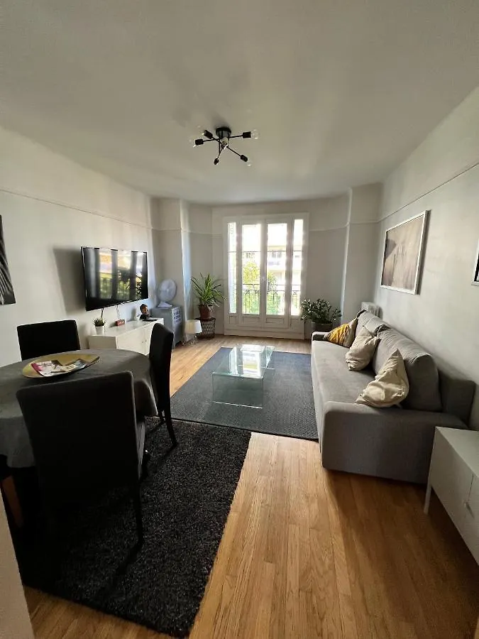 Grand F2 Vue Sur La Maison De Georges Brassens Apartman Párizs Franciaország
